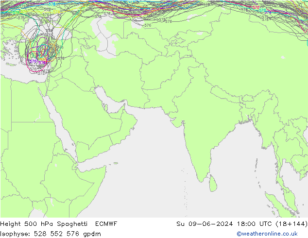 Height 500 hPa Spaghetti ECMWF Su 09.06.2024 18 UTC