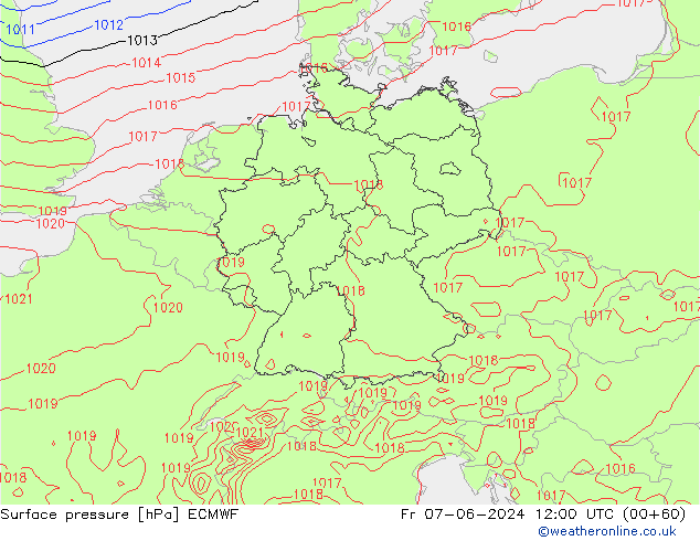 Atmosférický tlak ECMWF Pá 07.06.2024 12 UTC