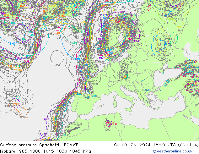 Pressione al suolo Spaghetti ECMWF dom 09.06.2024 18 UTC