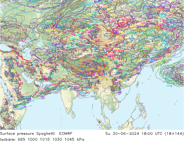 Surface pressure Spaghetti ECMWF Su 30.06.2024 18 UTC