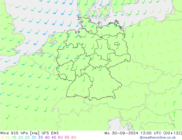 Viento 925 hPa GFS ENS lun 30.09.2024 12 UTC