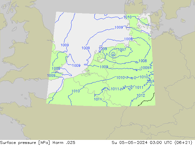 Surface pressure Harm .025 Su 05.05.2024 03 UTC