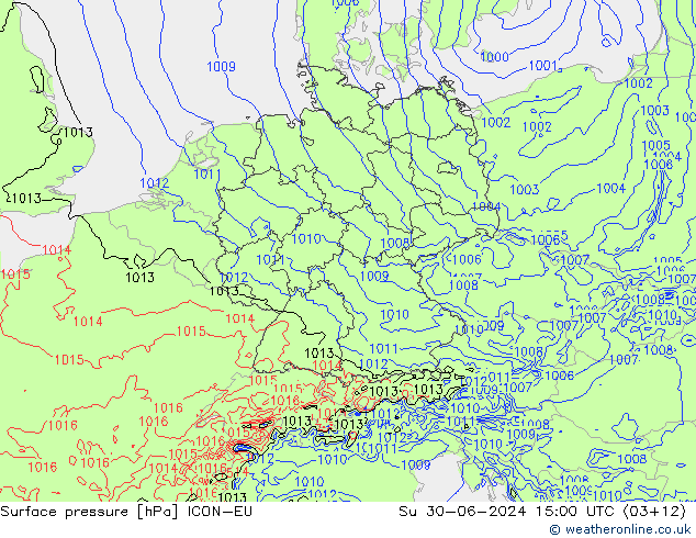地面气压 ICON-EU 星期日 30.06.2024 15 UTC