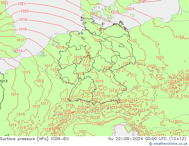 地面气压 ICON-EU 星期日 22.09.2024 00 UTC