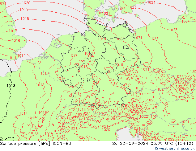 地面气压 ICON-EU 星期日 22.09.2024 03 UTC