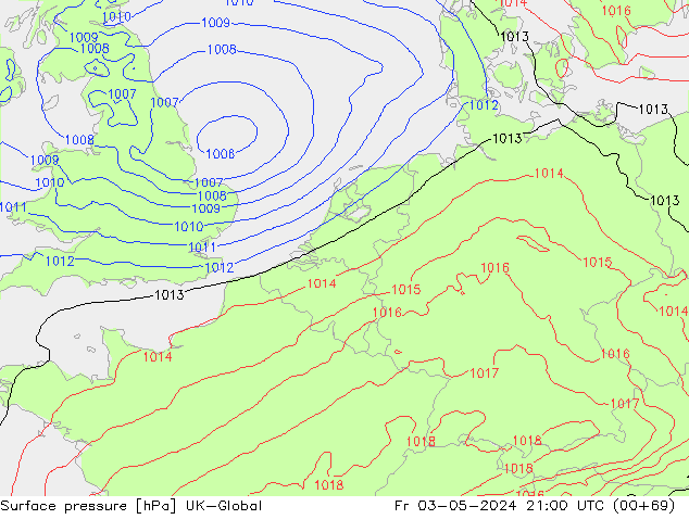 Atmosférický tlak UK-Global Pá 03.05.2024 21 UTC