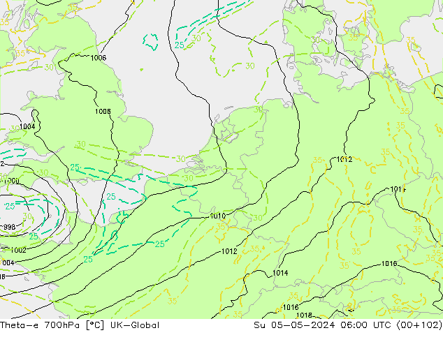 Theta-e 700hPa UK-Global Su 05.05.2024 06 UTC