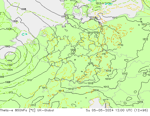 Theta-e 850hPa UK-Global zo 05.05.2024 12 UTC