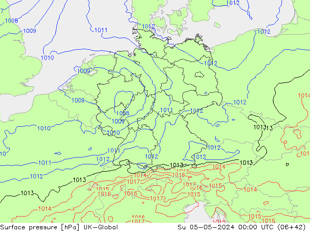 Surface pressure UK-Global Su 05.05.2024 00 UTC