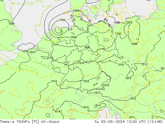 Theta-e 700hPa UK-Global  05.05.2024 12 UTC