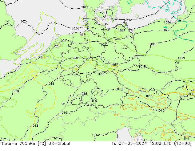 Theta-e 700hPa UK-Global Tu 07.05.2024 12 UTC