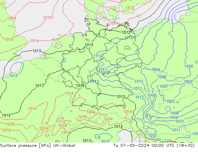 Surface pressure UK-Global Tu 07.05.2024 00 UTC