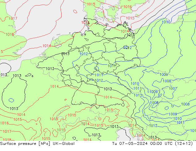 Surface pressure UK-Global Tu 07.05.2024 00 UTC