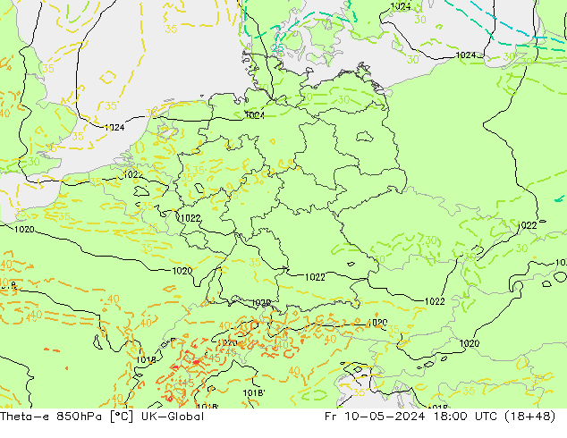 Theta-e 850hPa UK-Global Cu 10.05.2024 18 UTC