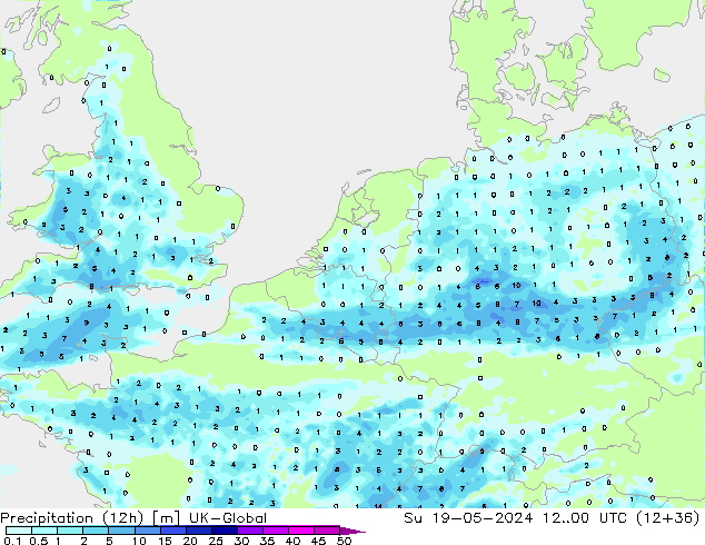 Totale neerslag (12h) UK-Global zo 19.05.2024 00 UTC