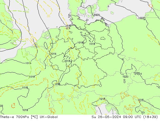 Theta-e 700hPa UK-Global nie. 26.05.2024 09 UTC