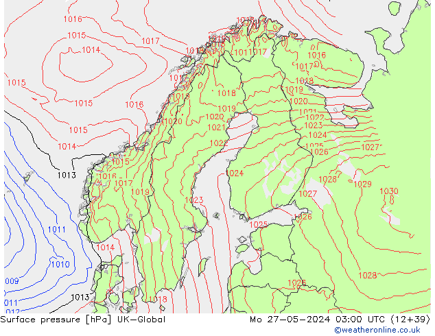 Surface pressure UK-Global Mo 27.05.2024 03 UTC