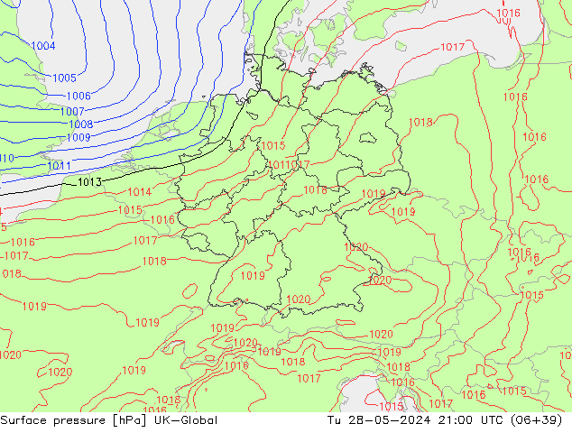 Surface pressure UK-Global Tu 28.05.2024 21 UTC