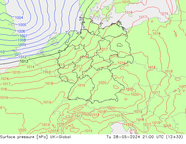 Surface pressure UK-Global Tu 28.05.2024 21 UTC