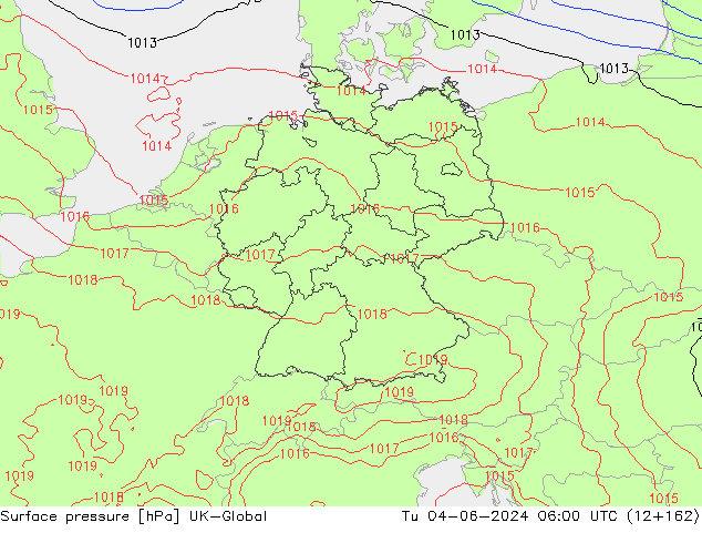 Surface pressure UK-Global Tu 04.06.2024 06 UTC