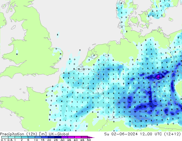 Totale neerslag (12h) UK-Global zo 02.06.2024 00 UTC