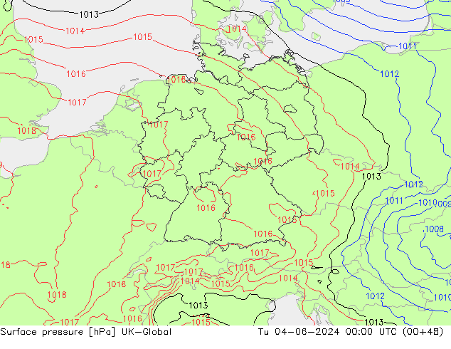 Surface pressure UK-Global Tu 04.06.2024 00 UTC