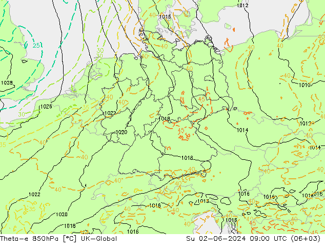 Theta-e 850hPa UK-Global zo 02.06.2024 09 UTC