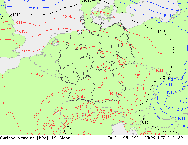 Surface pressure UK-Global Tu 04.06.2024 03 UTC