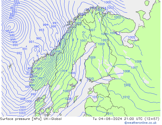 Surface pressure UK-Global Tu 04.06.2024 21 UTC