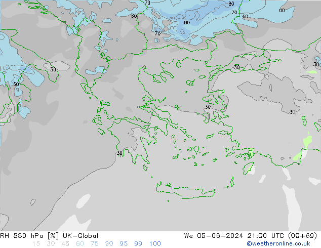 RH 850 hPa UK-Global St 05.06.2024 21 UTC