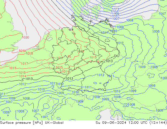 Pressione al suolo UK-Global dom 09.06.2024 12 UTC