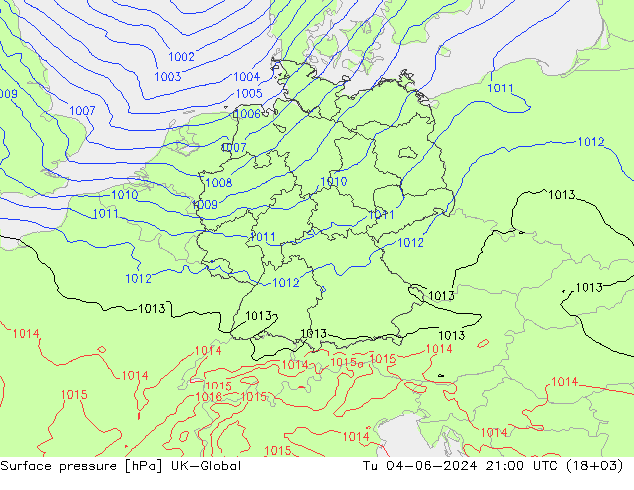 Surface pressure UK-Global Tu 04.06.2024 21 UTC