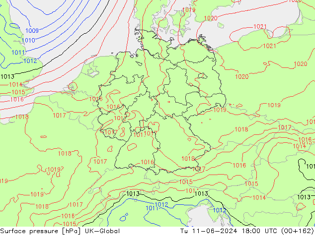 Surface pressure UK-Global Tu 11.06.2024 18 UTC