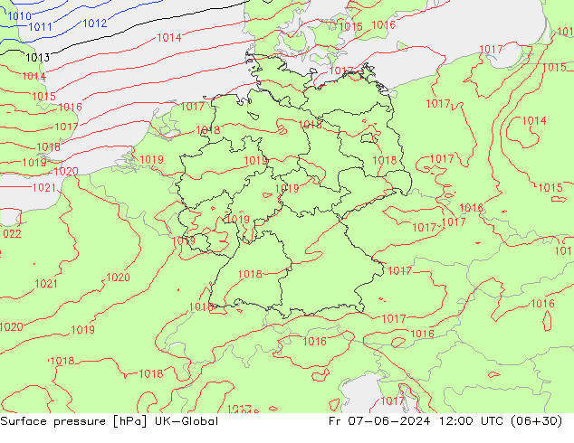 Pressione al suolo UK-Global ven 07.06.2024 12 UTC