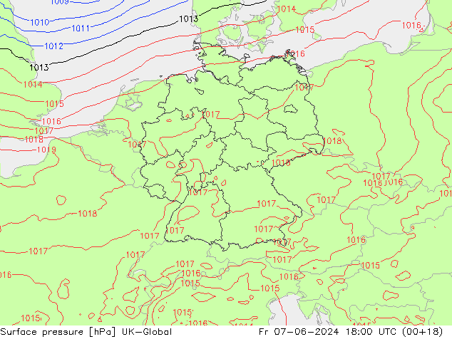 Atmosférický tlak UK-Global Pá 07.06.2024 18 UTC