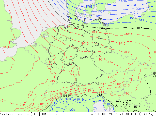 Surface pressure UK-Global Tu 11.06.2024 21 UTC